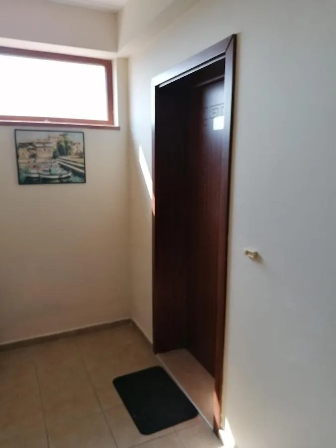 Апартамент - Студио В Кв Сарафово С Морски Изглед Burgas Apartment