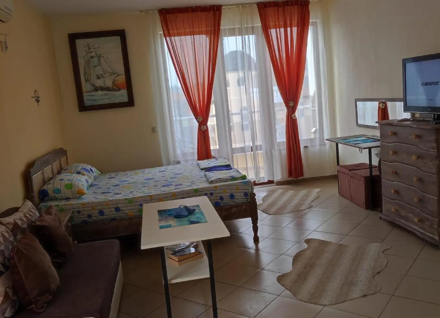 Апартамент - Студио В Кв Сарафово С Морски Изглед Burgas Apartment